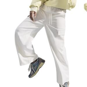 Athleta Promenade High Rise Cargo Pant Magnolia White Size Medium New With Tags